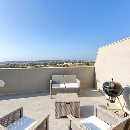 Stunning 1br With Spacious Private Terrace By 360 Estates Apartamento Marsaskala
