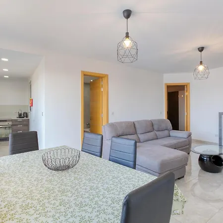 Stunning 1br With Spacious Private Terrace By 360 Estates Lägenhet *