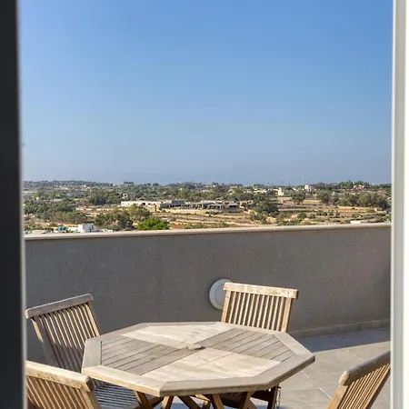 Stunning 1br With Spacious Private Terrace By 360 Estates Apartamento Marsaskala