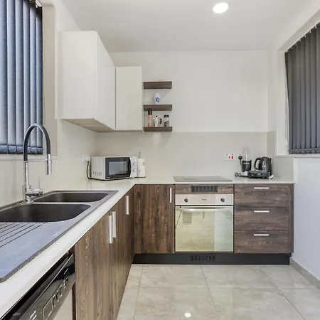 Stunning 1br With Spacious Private Terrace By 360 Estates Apartamento Marsaskala
