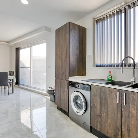 דירה Stunning 1br With Spacious Private Terrace By 360 Estates *