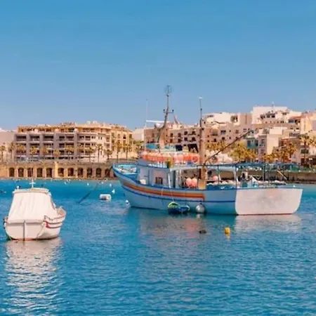 Stunning 1br With Spacious Private Terrace By 360 Estates